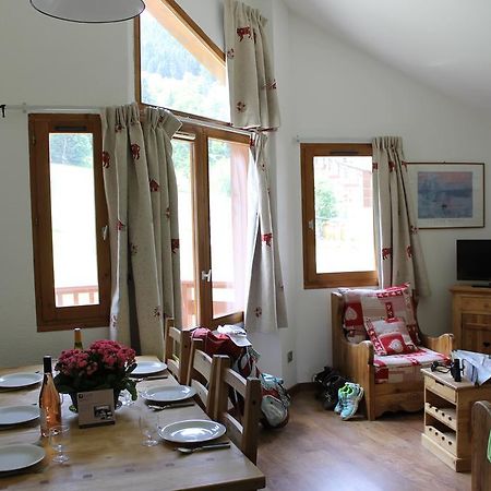 Residence Grand Bois Cles Blanches La Tania Phòng bức ảnh